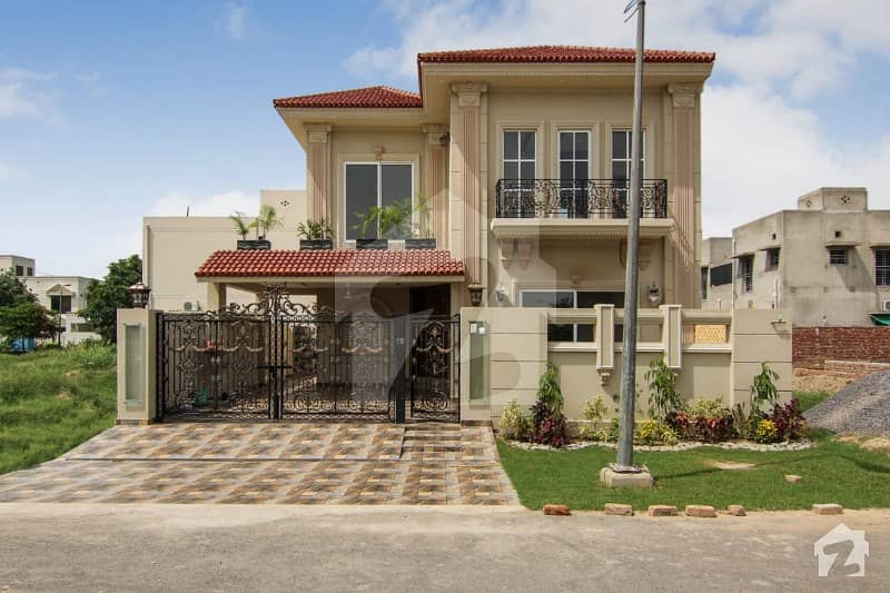 10 Marla Splendid Design Bungalow Magnificent Front Elevation In Dha