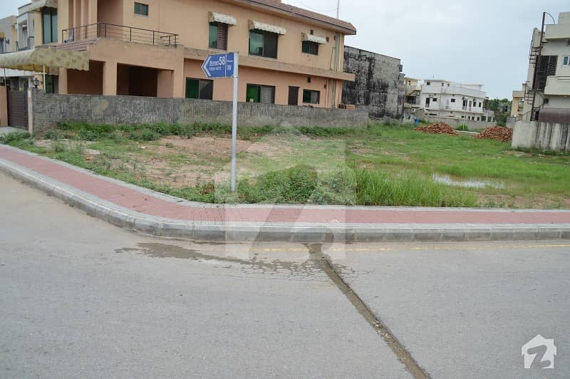 10 Marla Corner Plot For Sale In L Block Bahria Town Bahria Town Phase
