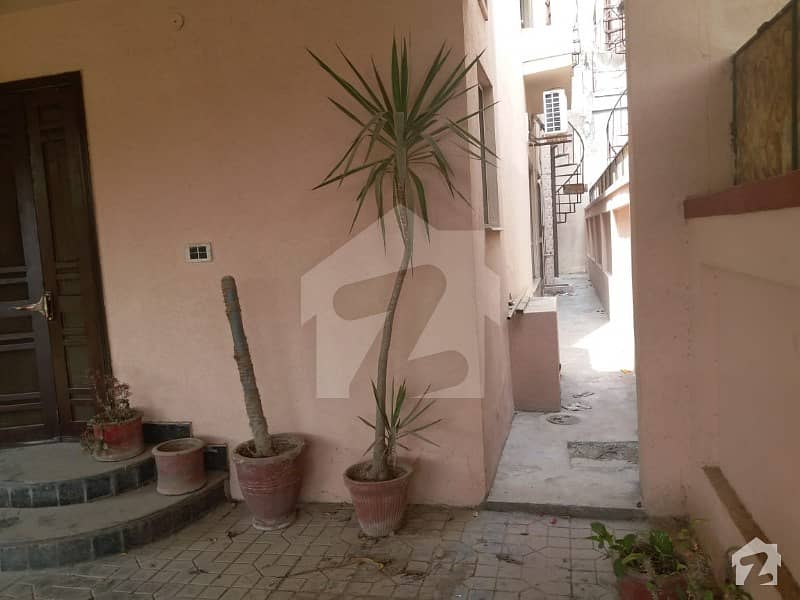 14 Marla Safari Villa For Rent With Magnificent Design At Awesome Area