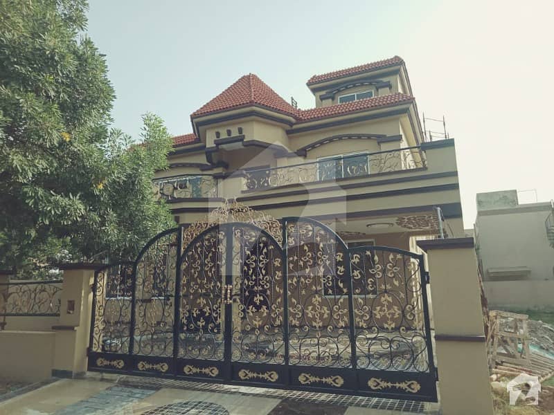 Sukh Chain Gardens Villa For Sale Sukh Chayn Gardens Block A, Sukh Chayn Gardens, Lahore