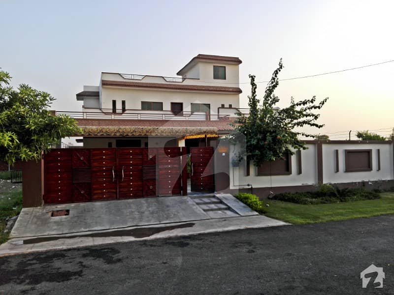 1 Kanal beautiful House for Sale in Canal Garden FBlock Canal Garden
