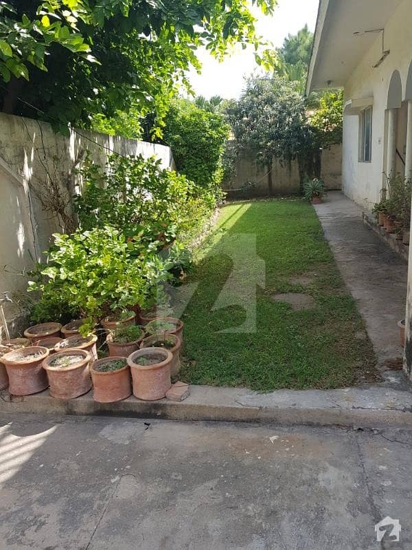 24 Marla Old House Harley Street, Rawalpindi ID12302572