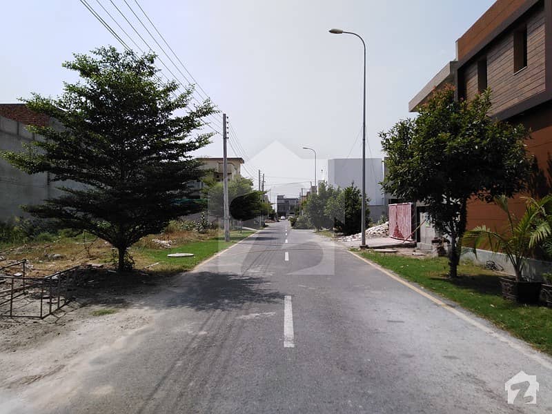 House Is Available For Sale Eden Valley, Faisalabad ID12386387