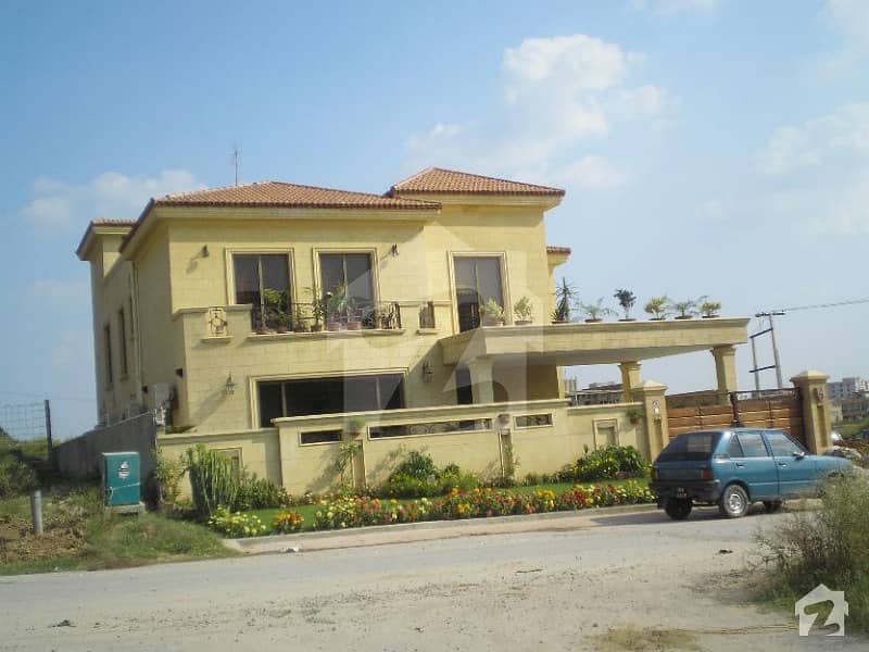 15 Kanal Brand New Upper Portion is for rent in Bahria Town Phase 2