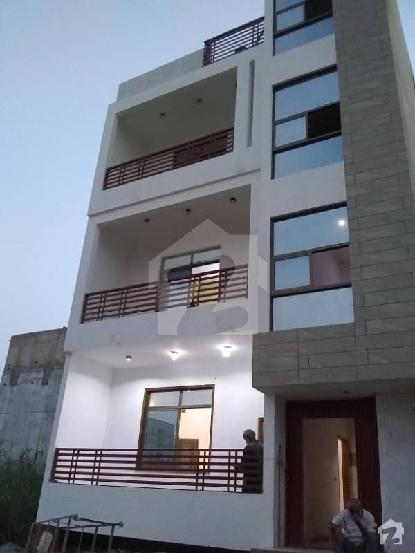 Penthouse On 4th Floor In Madras Society Scheme 33 100 Yards On Commercial Land Madras