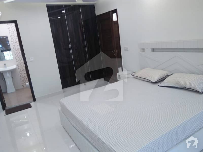 One Bed Room Full Furnished Luxury Flat For Rent In Bahria Town Lahore