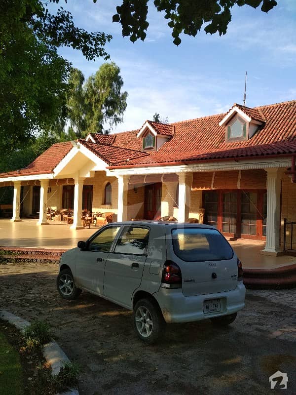 VIP Location 22 Kanal Lavish Farmhouse Available For A Modest Rent In
