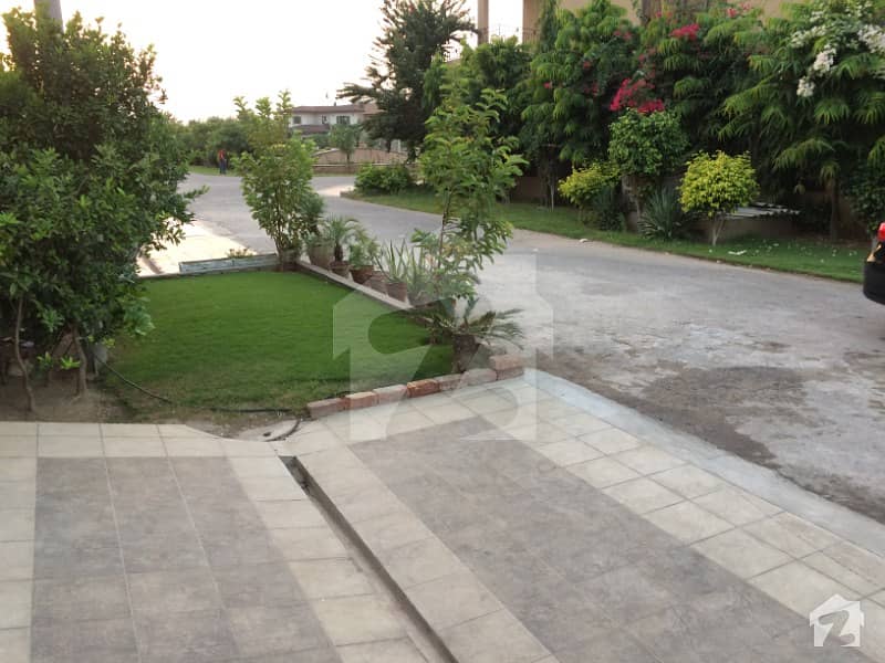 NEAR DHA 10 marla SPANISH FAISAL RASOOL house near park main road 245