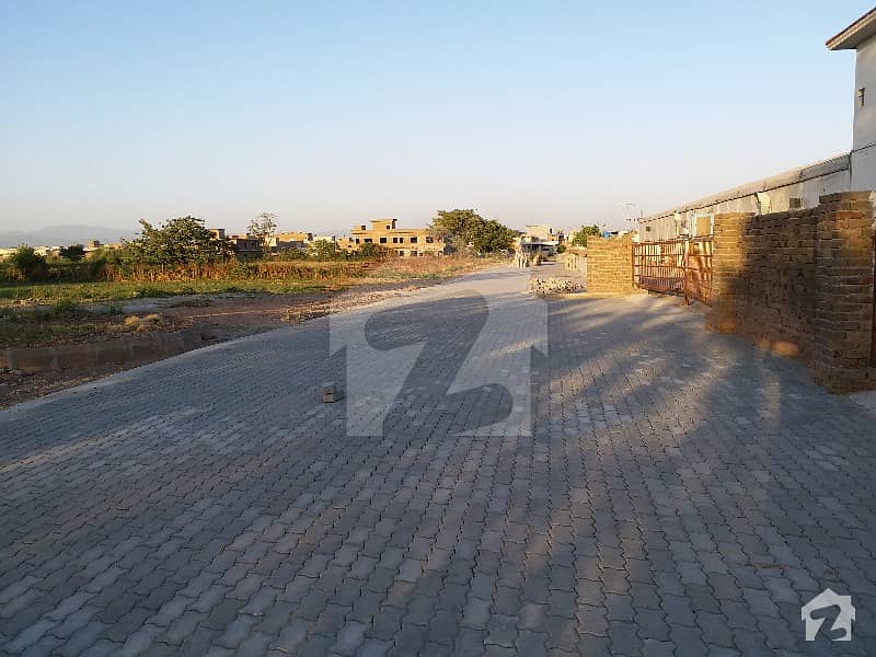 4 Kanal Commercial Plot On Islamabad Expressway Best For Marriage Halls