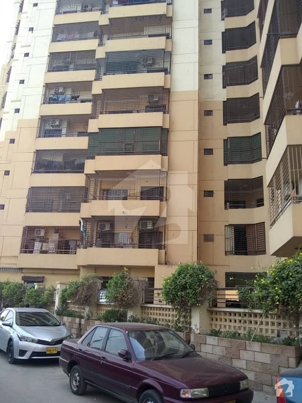 Luxurious 4 Bed Room Apartment For Sale In Bismillah Tower Gulistan E