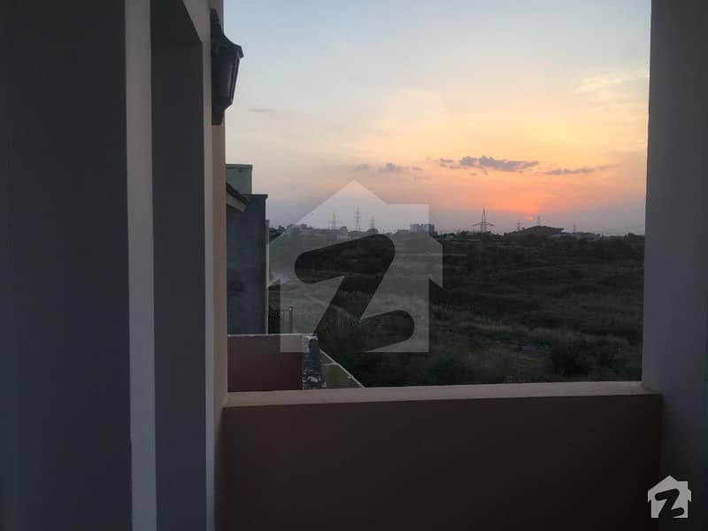 Modern Design Villa At Peaceful And Beautiful Area At Emaar Emaar