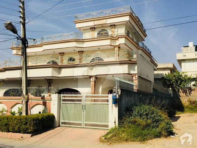 1 Kanal Double Storey House For Sale On Main Boulevard 100 Feet In