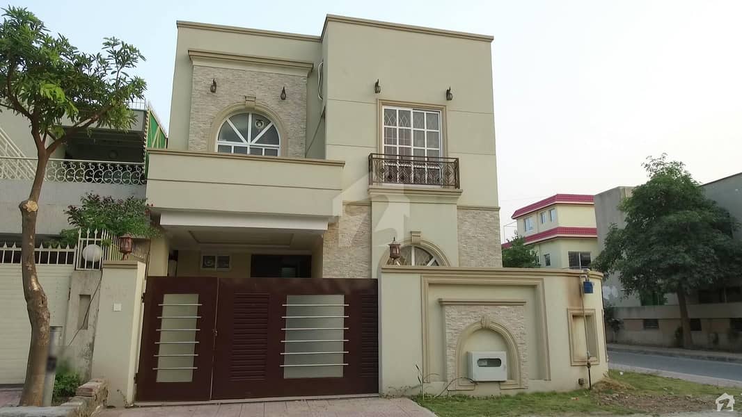 10 Marla Corner House 30x75 6 Beds Basement Double Unit Bahria Town