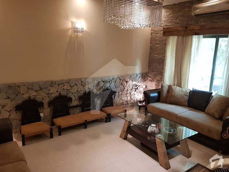 10 Marla Outstanding Bungalow Available For Sale Pace Woodlands, Bedian