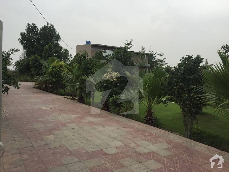 4 Kanal Farm House Is Available For Sale In Chinaar Bagh Lahore Chinar