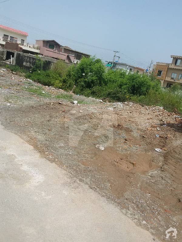 One canal level plot for sale Soan Garden Block E, Soan Garden