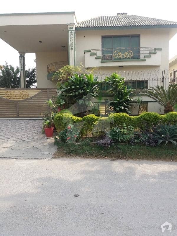 G10,4,30*50,front open renovated double story house available wide