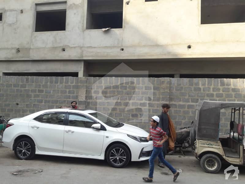 House For Sale In Delhi Colony Of Clifton Block 8 Delhi