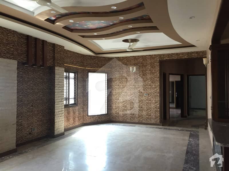 400 Sq Yard Brand New Ultra Modern House At GulshanEIqbal Is