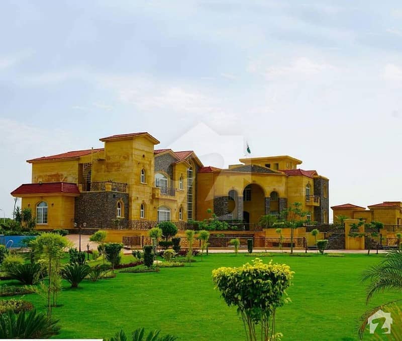 10 Kanal Farm house available in Gulberg greens Islamabad on Ideal