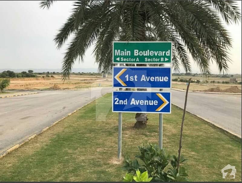 Plot Is Available For Sale In Graceland Housing Society Near New