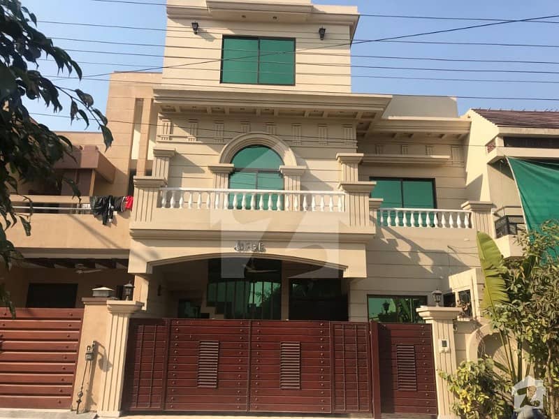 10 Marla Slightly Used House Available For Rent On The Top Location Of