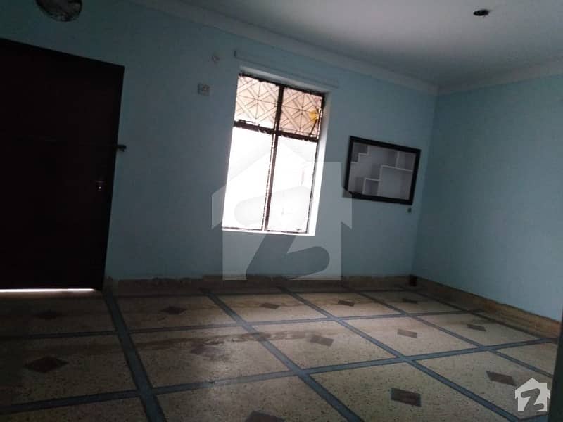 4 Bed Room Upper Portion Available For Rent In Marghzar Colony Marghzar