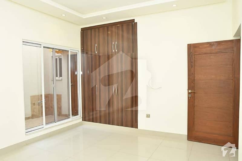 5 Marla House For Rent In Eden Valley Having 3 Beds 4 Washrooms