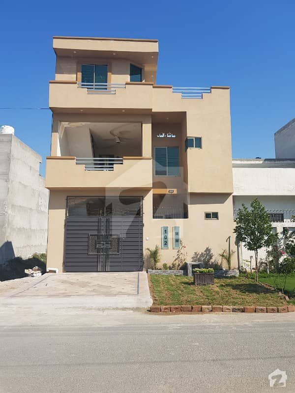 5 Marla 5 Bedrooms Beautiful Built New House 50 Feet Road Near Dha