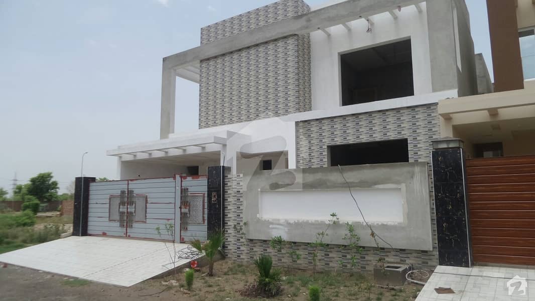 House Is Available For Sale In Model City Royal Villas Model City Royal