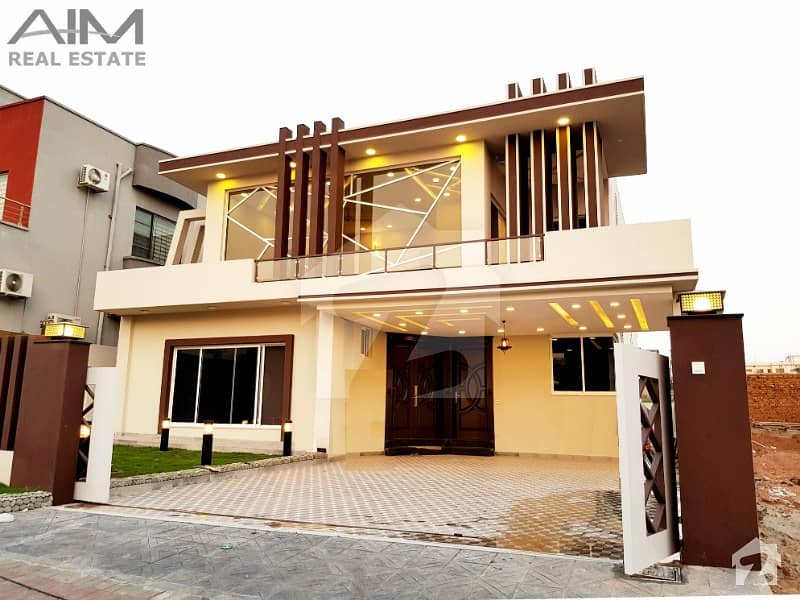 Luxurious 1 Kanal Designer House With A Large Decorated Lawn Bahria Town Phase 3, Bahria Town