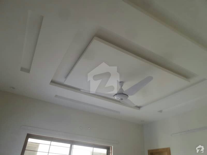 House Is Available For Sale New Lalazar, Rawalpindi ID15502633