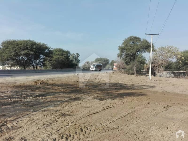 Commercial Plot Is Available For Sale GT Road, Gujrat ID15567103