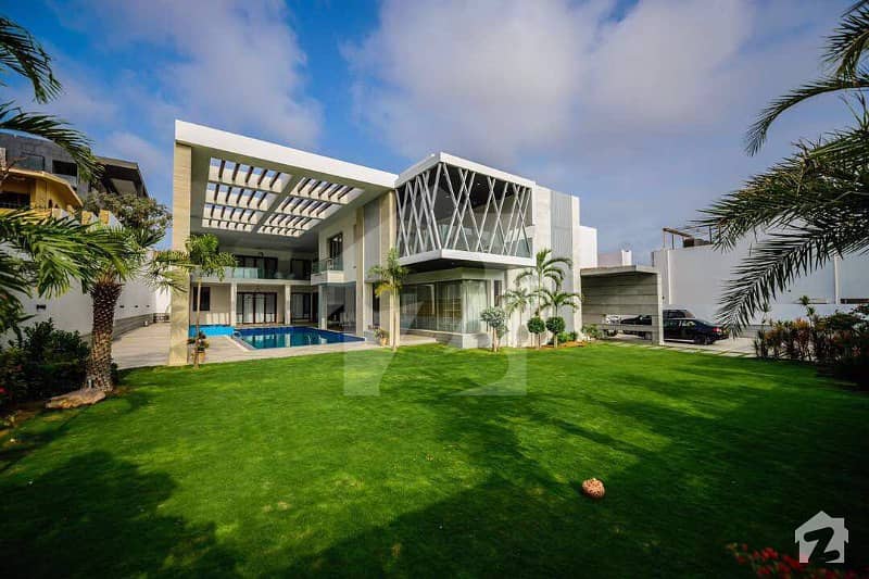 2000 Sq Yard Well Maintained Bungalow Available For Sale In Dha Karachi