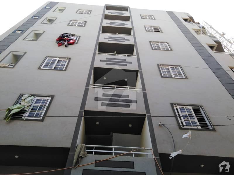 Apartment Available For Sale. Akhtar Colony, Jamshed Town, Karachi ID15760081