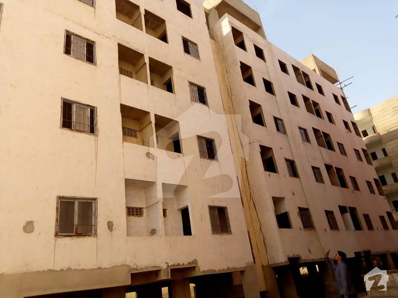 3 Rooms Apartment Is Available For Sale North Karachi, Karachi ID15819093