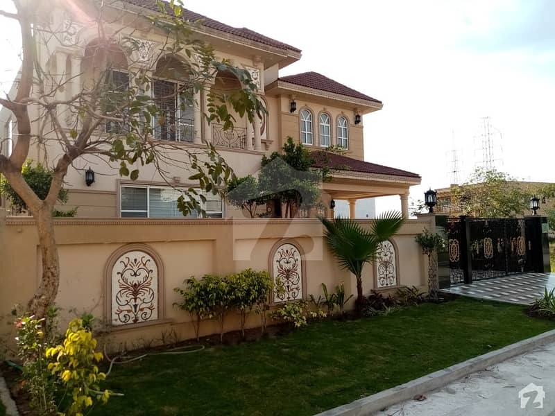 House Is Available For Sale DC Colony Kaghan Block, DC Colony