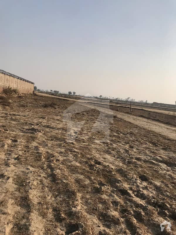 Gwadar Chatti Shumali 8 Acre Kahan Avenue Front Land For Sale Mouza
