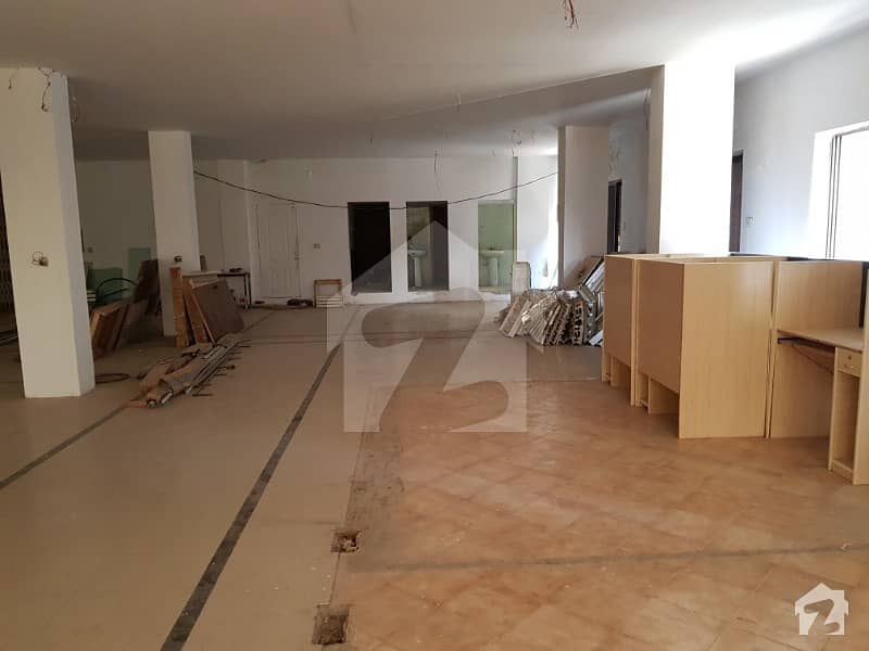 Property Connect Offers 1500 Square Feet Hall Space Available For Rent