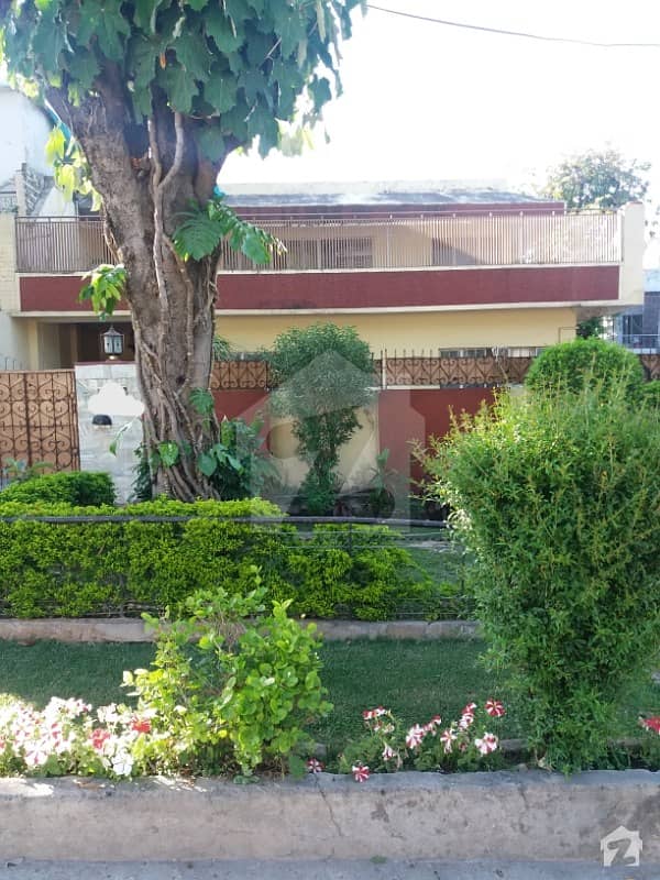 G94,35*70,Pindi face liveable double story house near service road G9