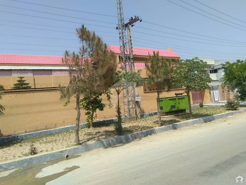 House Is Available For Sale Sheikh Maltoon Town, Mardan ID16159182