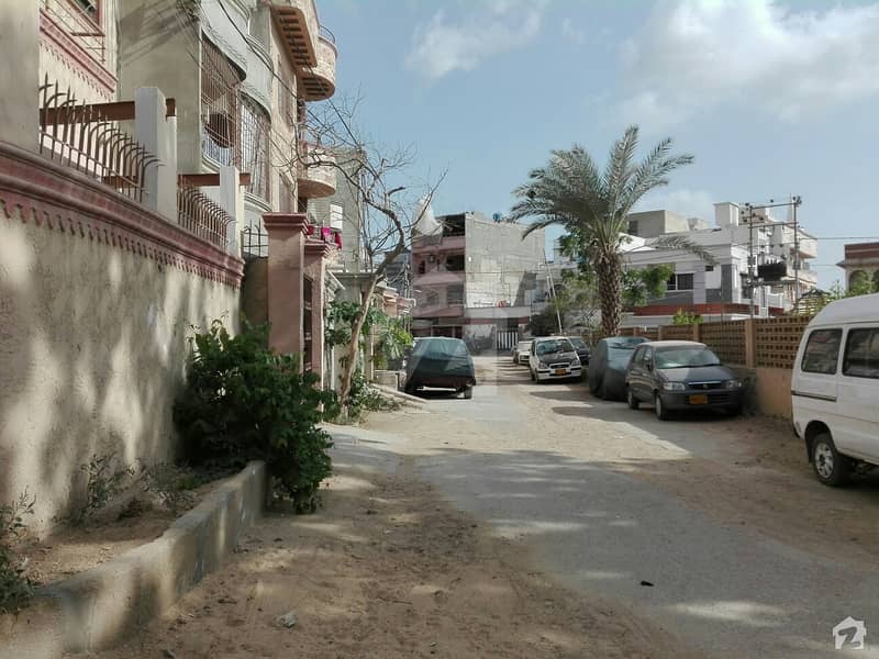 A Beautifully Built House At Good Location Shadman Town Sector14/B