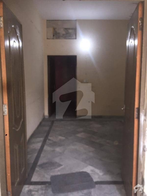 3 Marla Lower Portion For Rent In Fansi Park Walton Road Walton Road, Lahore ID16469521