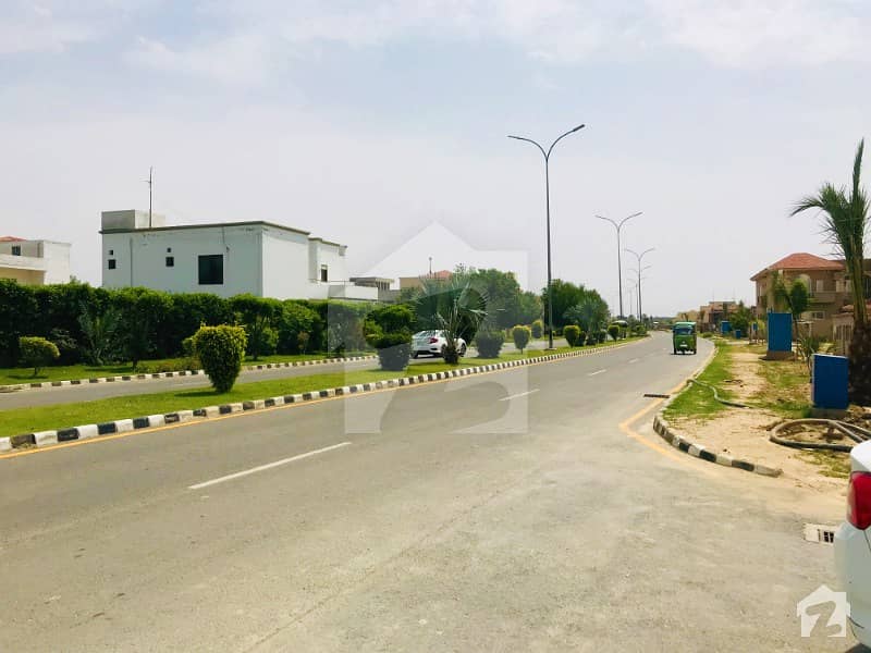 1 Kanal Ideal Location Plot For Sale Lake City Sector M3, Lake City