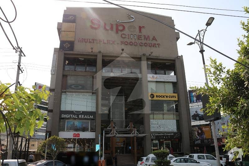 Offices For Rent In Vogue Towers Mm Alam Road MM Alam Road, Gulberg