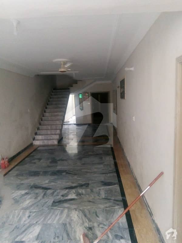 4 New Luxury Portion Is Available For Rent In Peshawar Front Of KFC