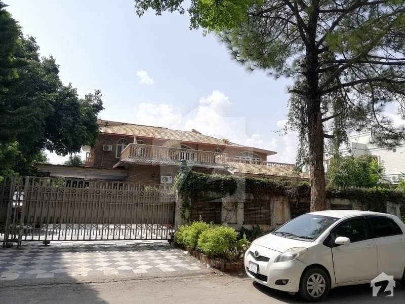 2000 Yards Old House For Sale In F8 Islamabad F8, Islamabad ID16940682