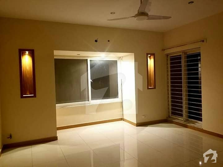 Vip Room For Rent Satellite Town, Rawalpindi ID16601114