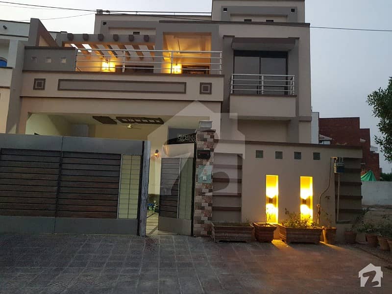 10 Marla House In R Block For Sale Wapda Town Phase 3, Wapda Town
