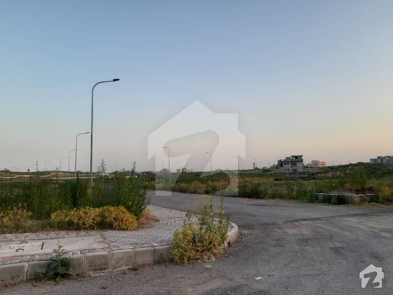 Park Enclave CDA Sector Most Beautiful Location Park Face Plot For Sale